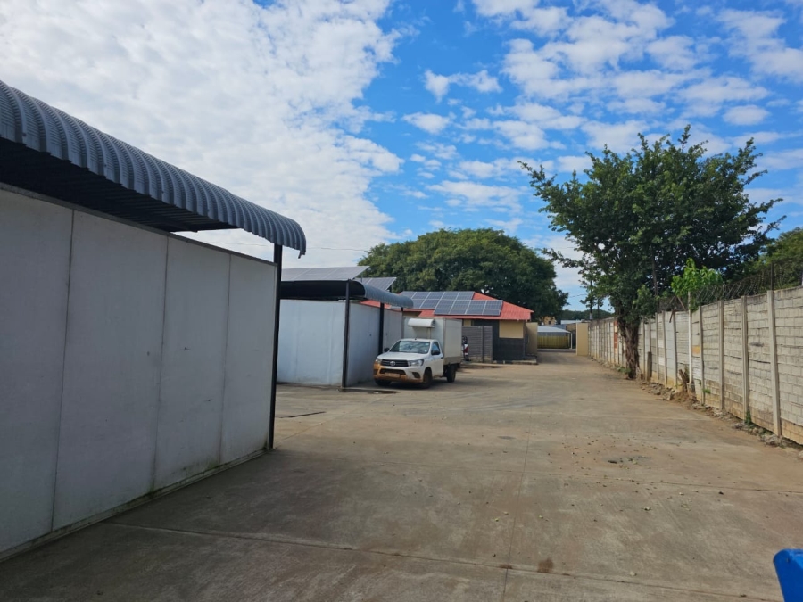 Commercial Property for Sale in Oos Einde North West